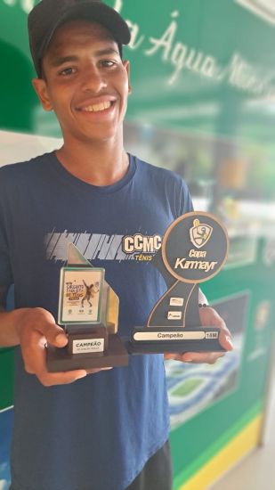 carlos-gonzales-ccmc-tenista-2023